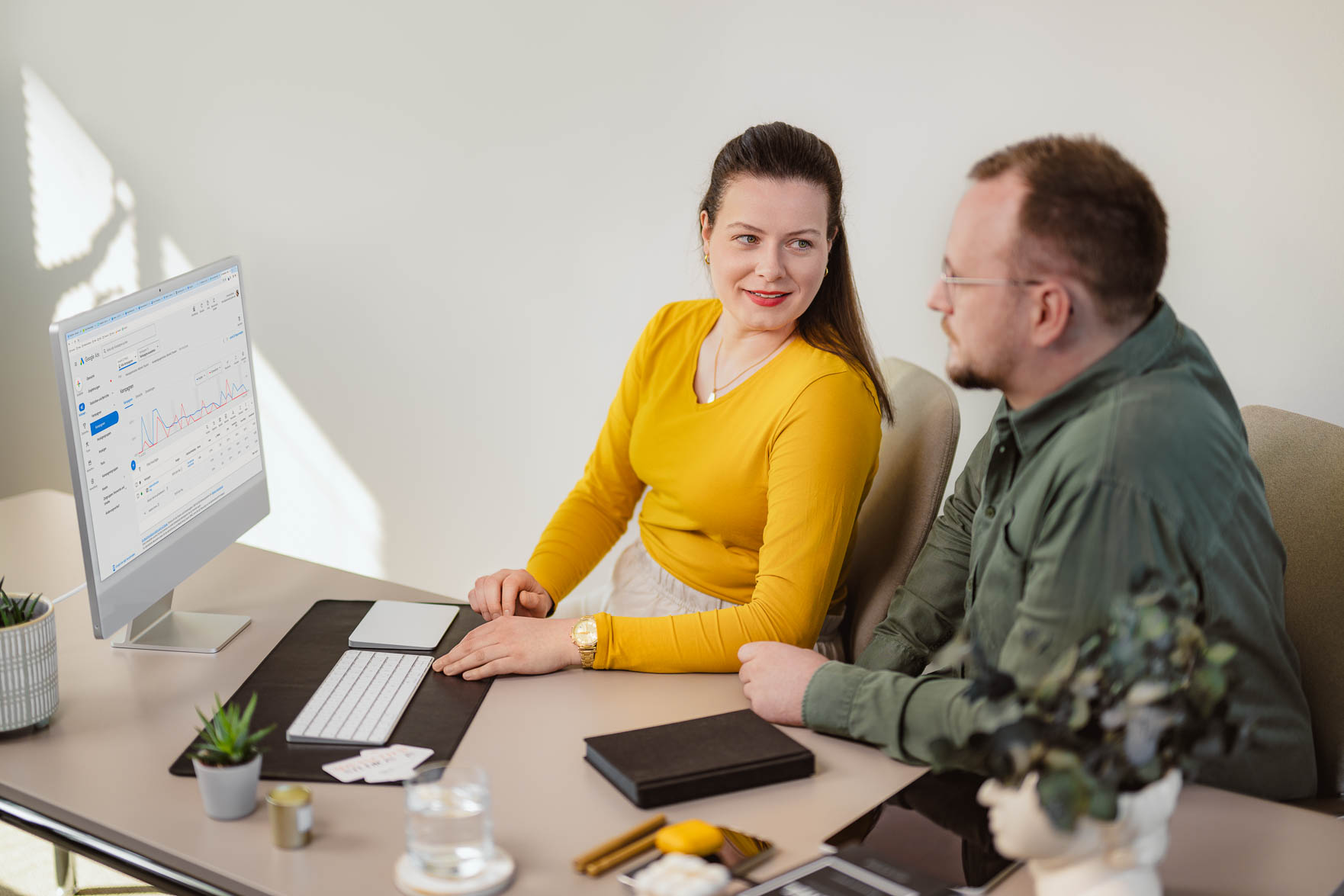 Unternehmensfotografie Situationsfotos Duesseldorf Arbeitssituationen Mitarbeiterfotos